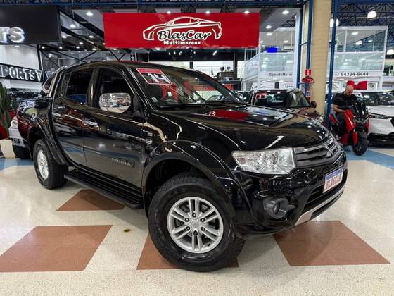 MITSUBISHI L200 TRITON 3.5 HPE 4X4 CD V6 24V FLEX 4P AUTOMÁTICO